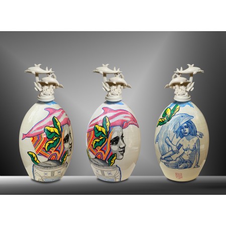 Vase balise en céramique double cuisson avec dauphins et jeune fille par l'artiste peintre céramiste Elia Pagliarino