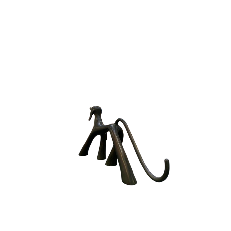 Petit Speedy sculpture by Lolek