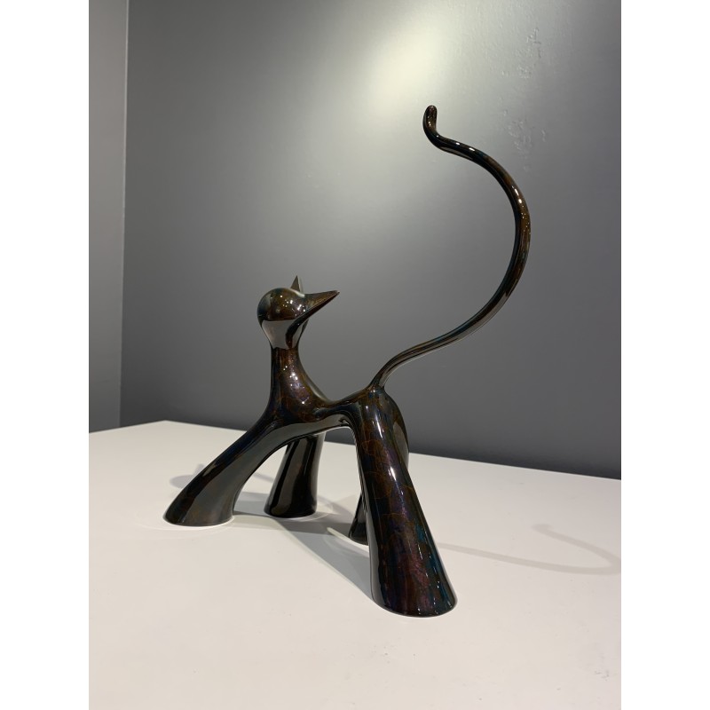 Petit Cha'minou sculpture by Lolek