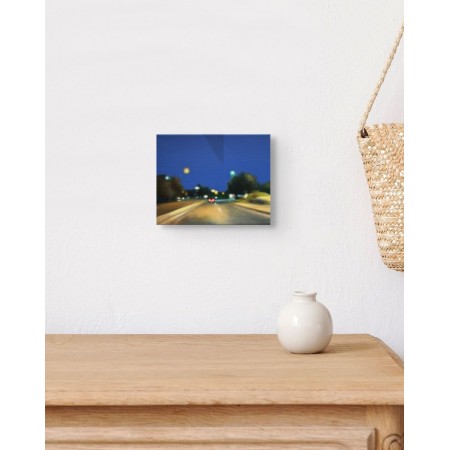 Œuvre de l'artiste Laëtitia Giraud, des les lumières, les reflets et les contrastes de l'autoroute.