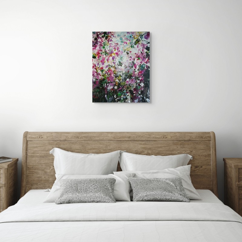 Peinture abstraite florale de Carole Bressan, aux teintes lumineuses de rose, vert et blanc,