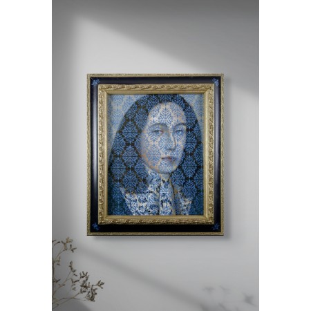 Tableau de l'artiste peintre Daniel Airam mêlant portrait classique et motif décoratif bleu.