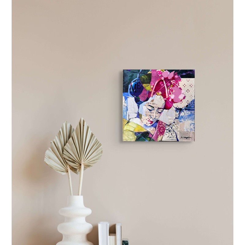 portrait de geisha en mix media avec collages sur toile dominé par le rouge, par Carme Magem