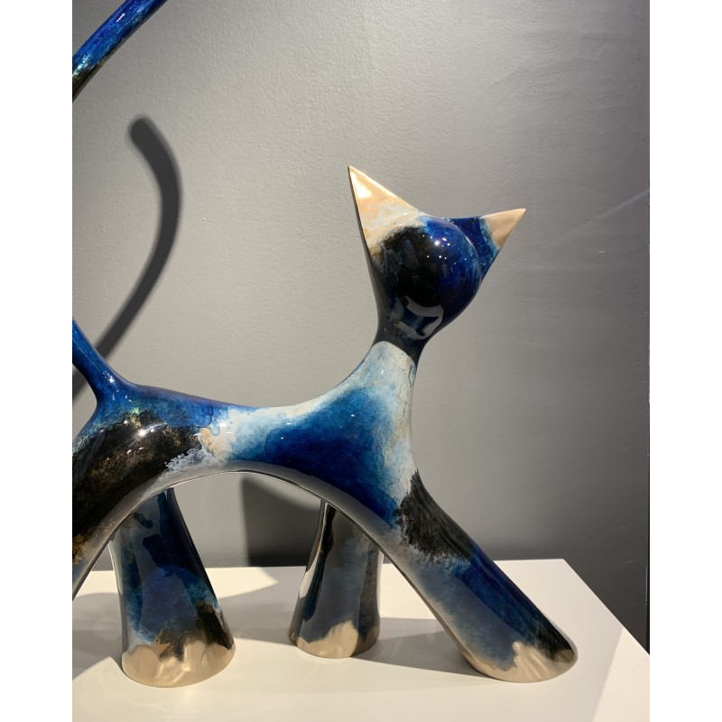 Sculpture de chat en bronze noir, bleu et gris du sculpteur lolek