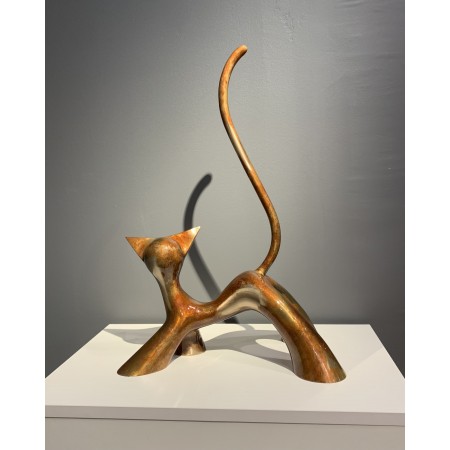 Sculpture de chat orange, en bronze marron meulé