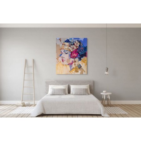 Composition mystérieuse et vibrante, visage éclaté et couleurs dynamiques, signée Carme Magem sur mur blanc.