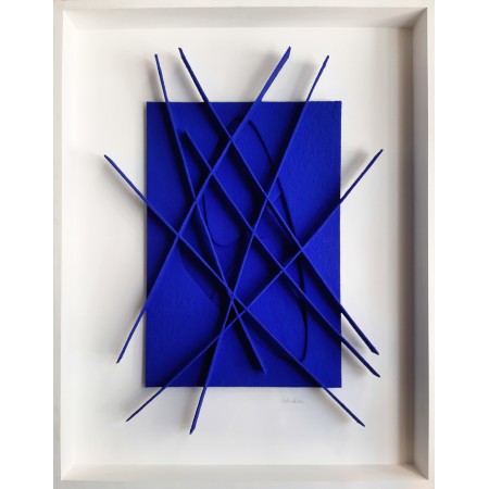 Tableau de sculpture murale en papier et bois bleu outremer klein par l'artiste plasticien René Galassi